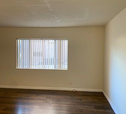 3rd image of 4035 Monroe St #1