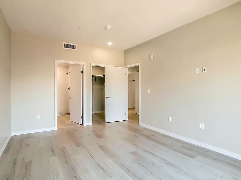The Vivant Apartments — Photo 18