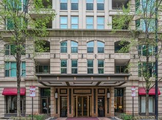 25 E Superior St APT 1003, Chicago, IL 60611