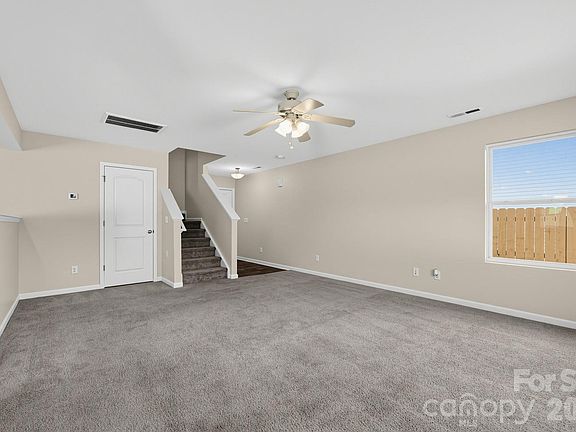 3rd image of 12954 Hill Pine Rd