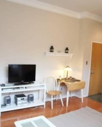 Dining Area and TV