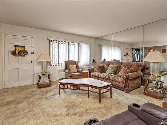 3rd image of 20 Hunter Avenue