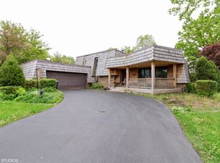 8219 Rosemere Ct, Willow Springs, IL 60480