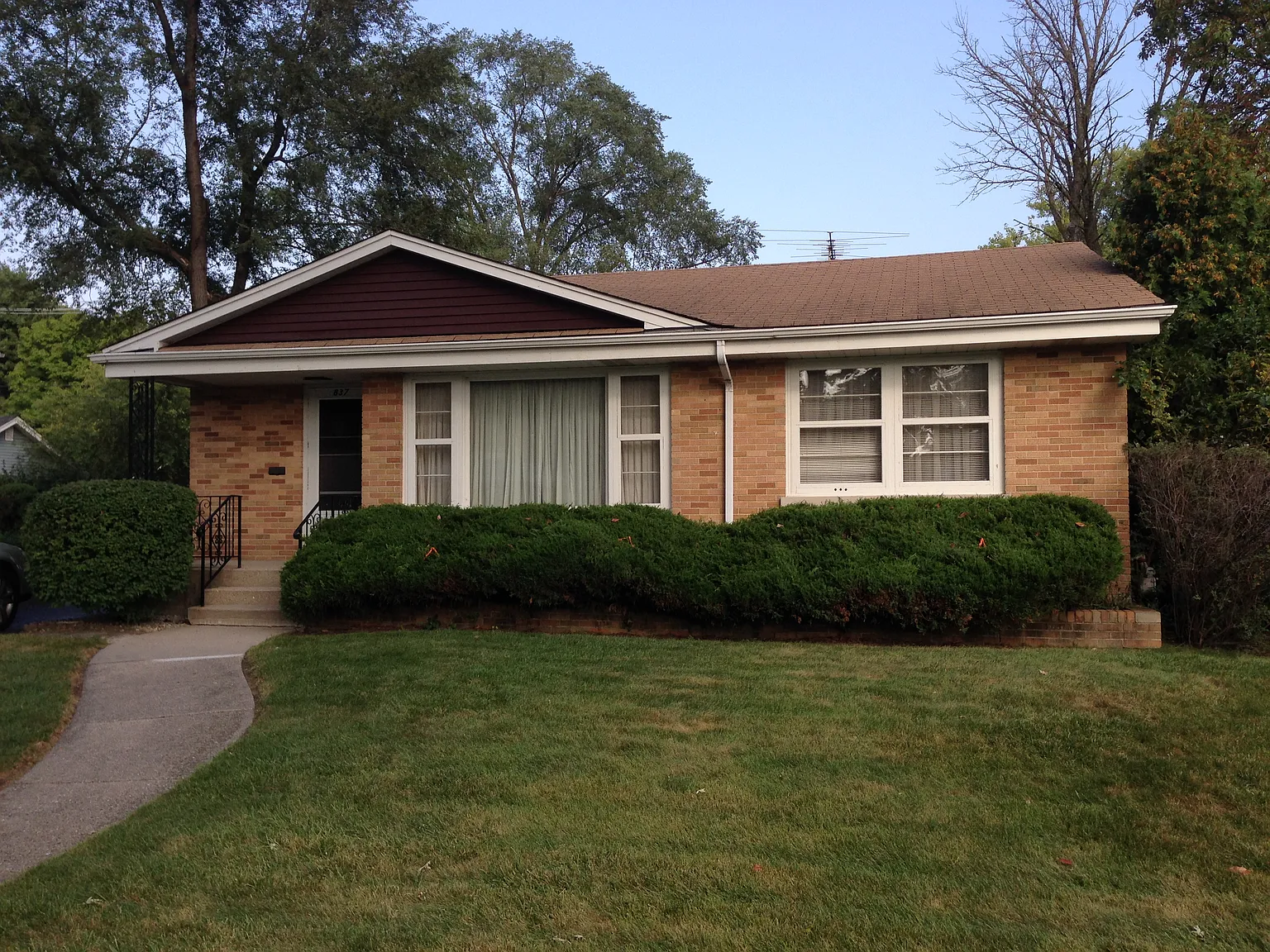 837 S Spring Rd photo 1