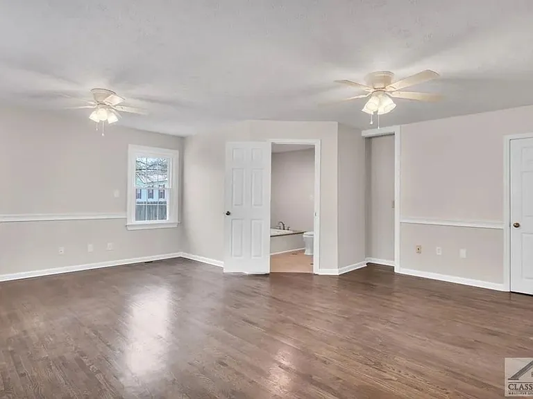 155 Dwight Rd — Photo 27