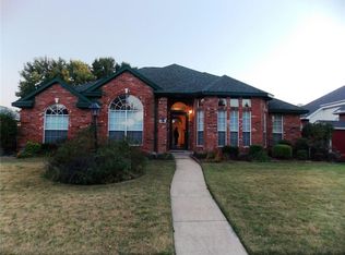 8406 Meadowview St, Rowlett, TX 75088