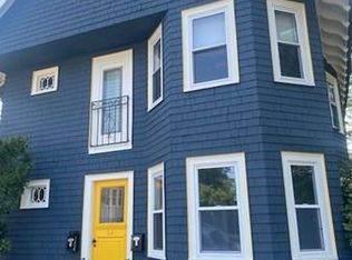 53 Johnswood Rd FLOOR 2, Roslindale, MA 02131