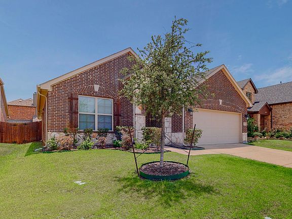 3rd image of 1021 Mist Flower Dr
