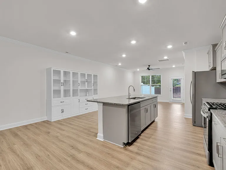 4120 Steel Way — Photo 6