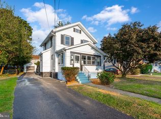 19 E Elbon Rd, Brookhaven, PA 19015