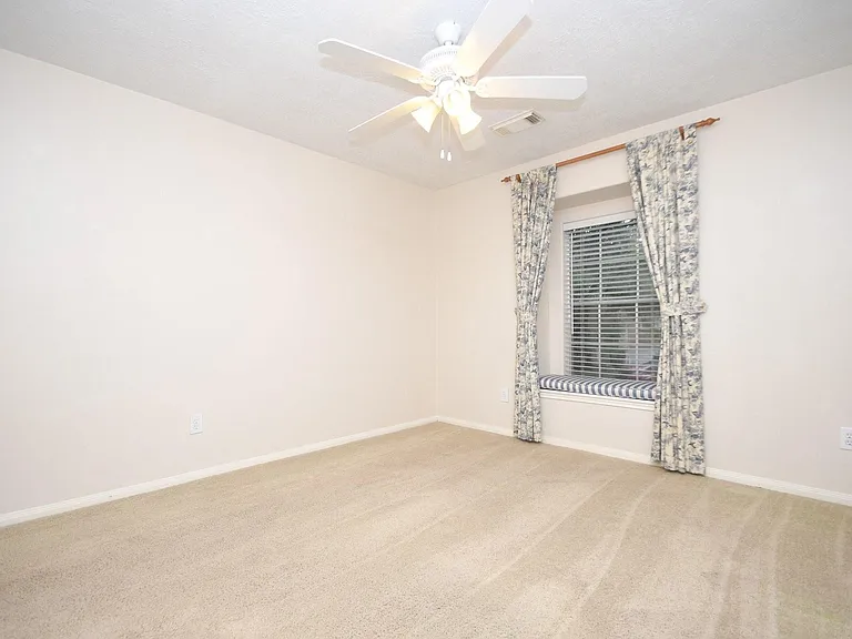 10430 Sanibel Falls Ct — Photo 25