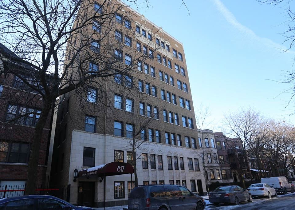 1st image of 817 W Lakeside Pl #Ig310
