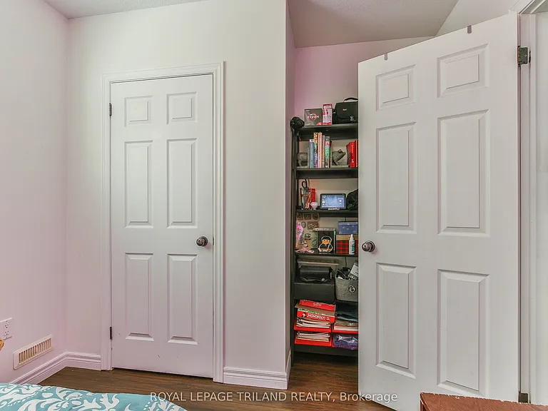 41 Owen Ct — Photo 35
