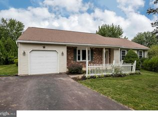102 Quince Dr, Telford, PA 18969
