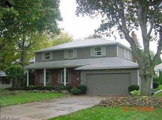 384 Walmar Dr, Bay Village, OH 44140