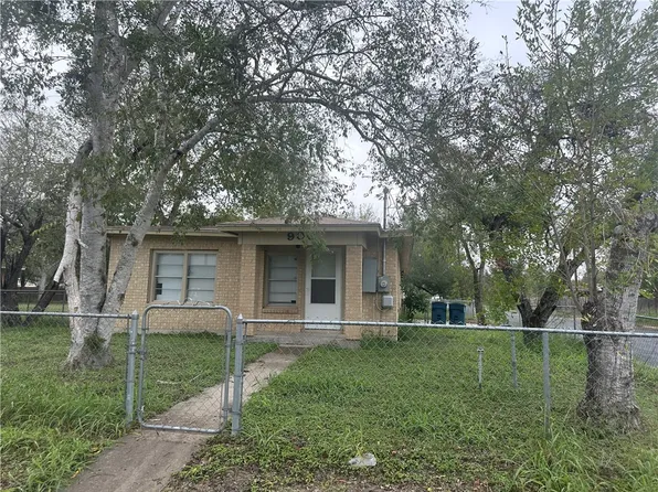 900 W Stamper St, Beeville, TX 78102