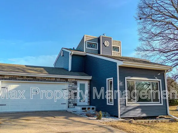 5305 NW 91st Ct, Johnston, IA 50131