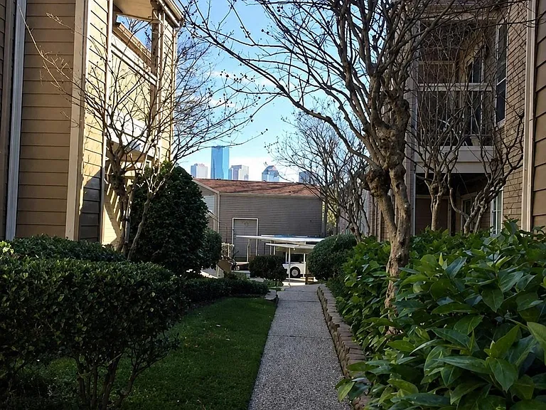 1860 White Oak Dr #217 — Photo 20