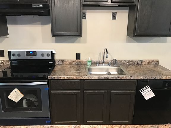  New cabinets & appliances