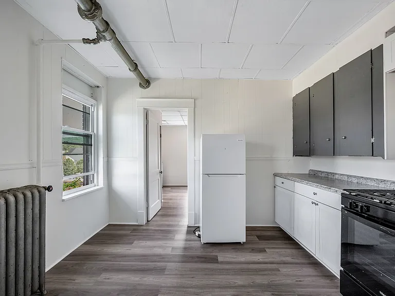 63 N Main St #17 — Photo 3