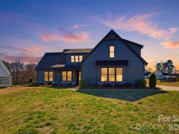 5274 Lake Glenn Dr, Stanfield, NC 28163