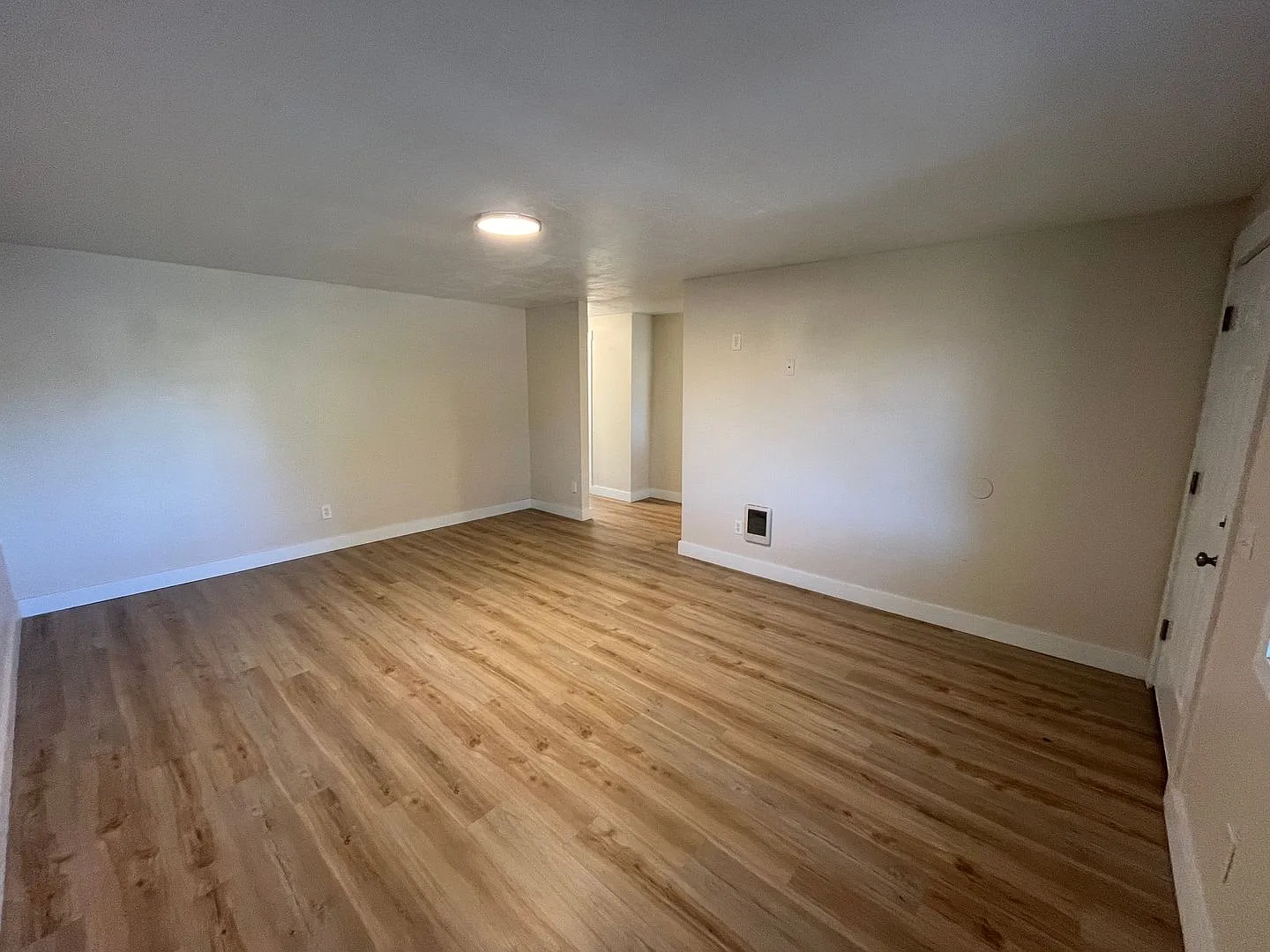 Single Level Duplex Just off Wilson — Photo 3