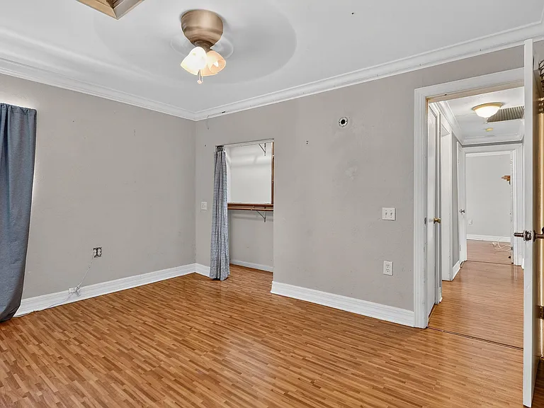 1005 Selkirk St — Photo 23