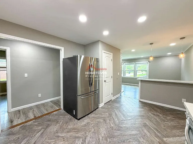 1815 Hallmark Dr — Photo 11
