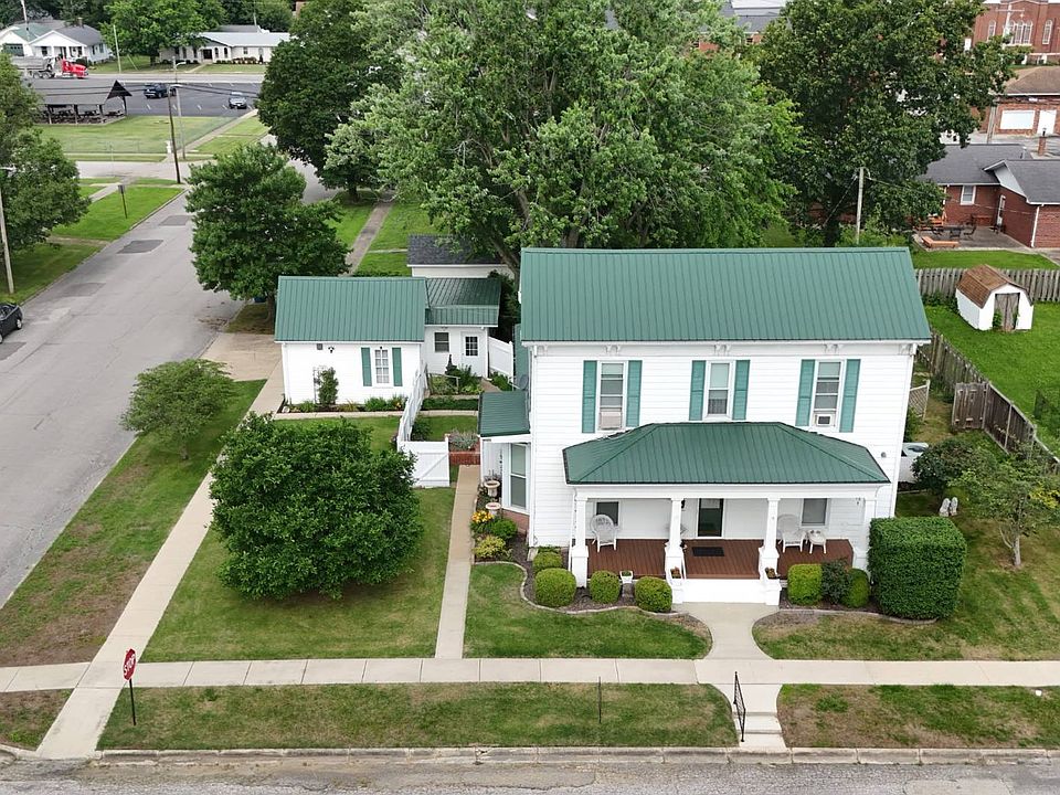 1st image of 309 SE 3rd St