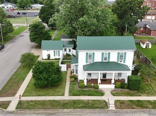 309 SE 3rd St, Fairfield, IL 62837