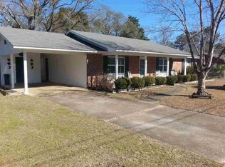 349 Graceland Dr, Geneva, AL 36340