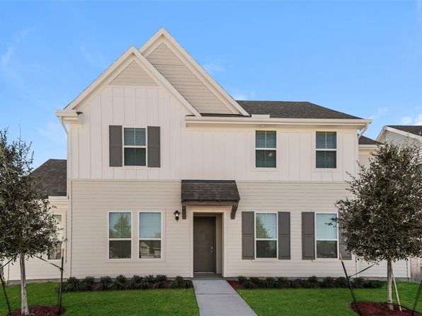 22733 Terrazzo Dr