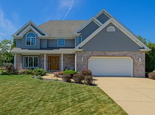 19400 Stonehenge Dr, Mokena, IL 60448