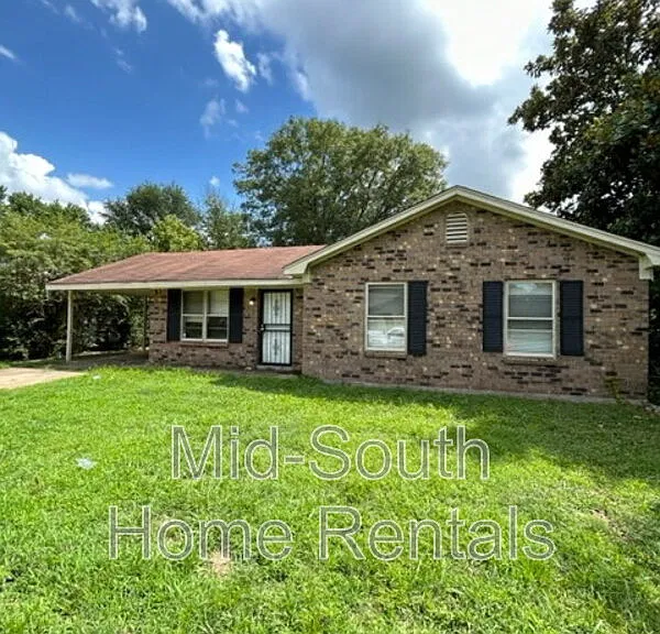 815 Carol Ann Cv — Photo 1