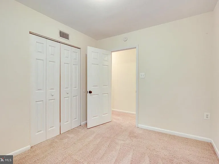 2373 Emerald Heights Ct — Photo 9