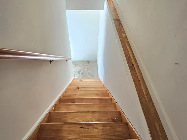 654 37th Street image 15 of 15