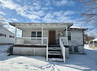 526 Virginia St, Hopedale, OH