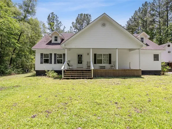 389 Magnolia Dr, Waverly, GA 31565
