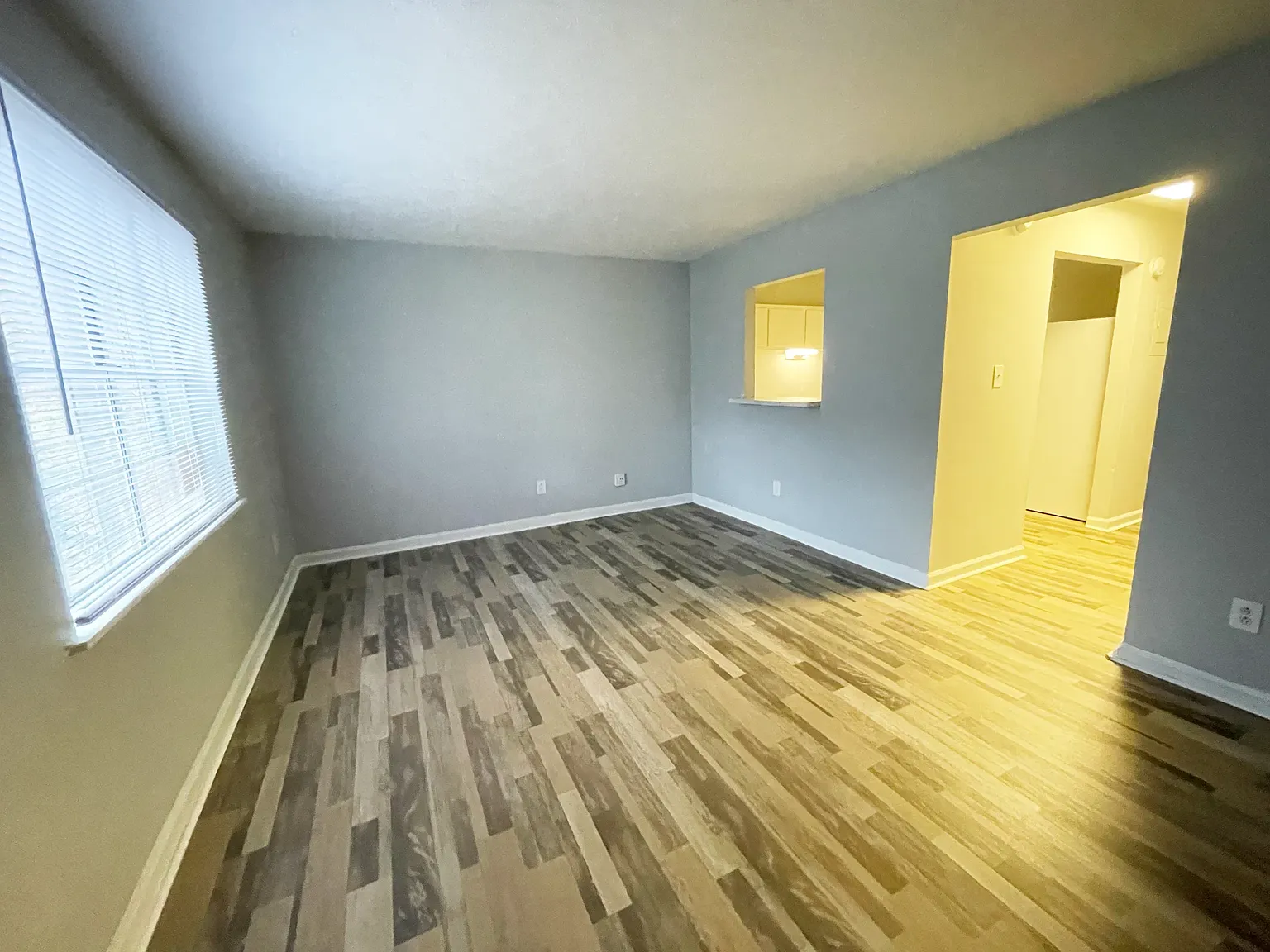 1 bed, 760 sqft, $1,200 — Photo 3