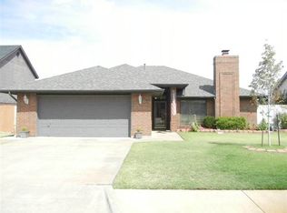 1408 SE Hillcrest Ave, Lawton, OK 73501