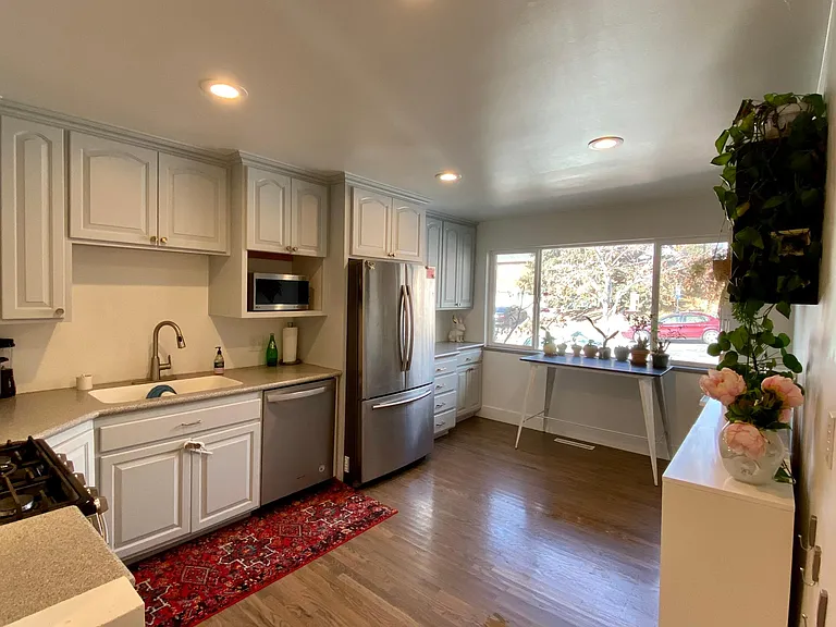 1326 E Downington Ave — Photo 3