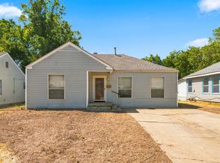 1013 Oak St, Grand Prairie, TX 75050