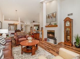 4195 Starbridge Ct, Eagan, MN 55122