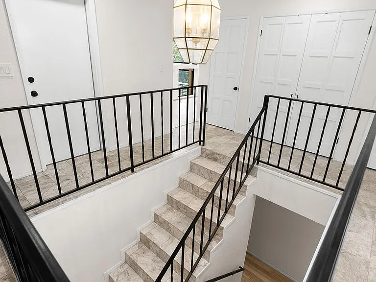 534 Alta Vista Ave — Photo 23