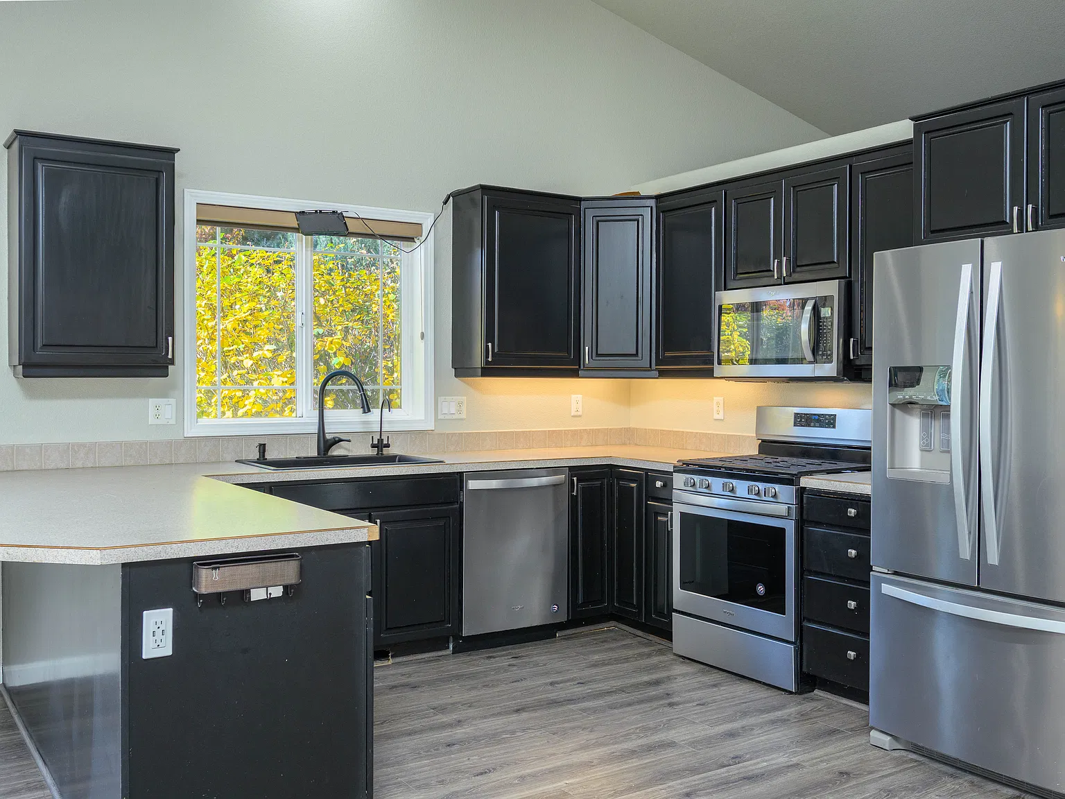 3 bed, 1520 sqft, $2,795 — Photo 2