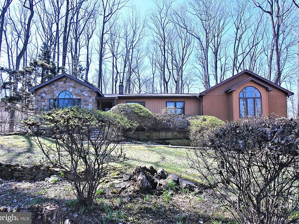 1st image of 306 Cedar Hill Rd