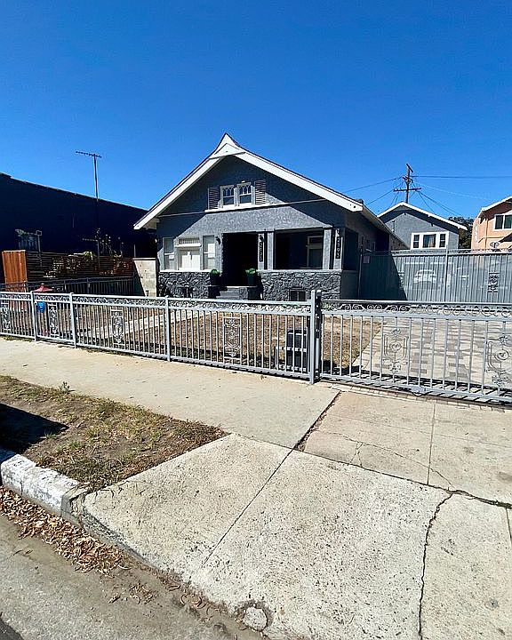 1st image of 2193 W 27th St