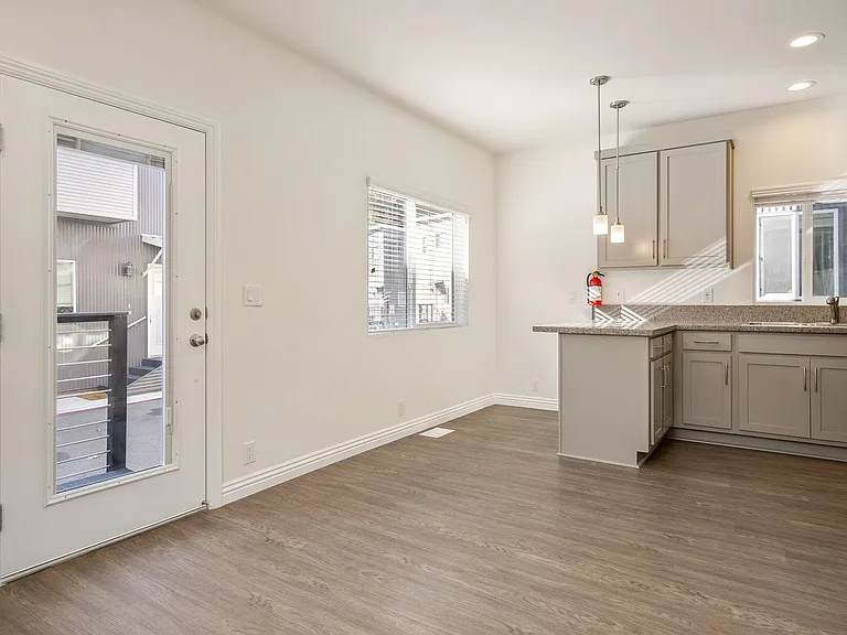 The Downtown Terrace (550 Higuera Street) — Photo 18