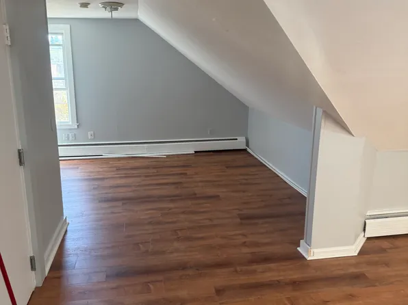 439 West St #6, Bristol, CT 06010