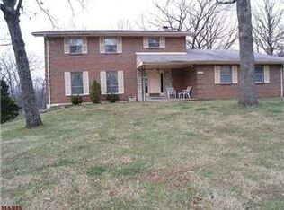 4801 Hillcrest Rd, Arnold, MO 63010